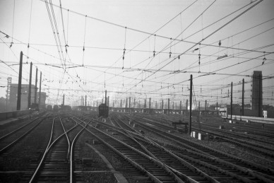 Bruxelles-Midi - BD-1040 (2).jpg